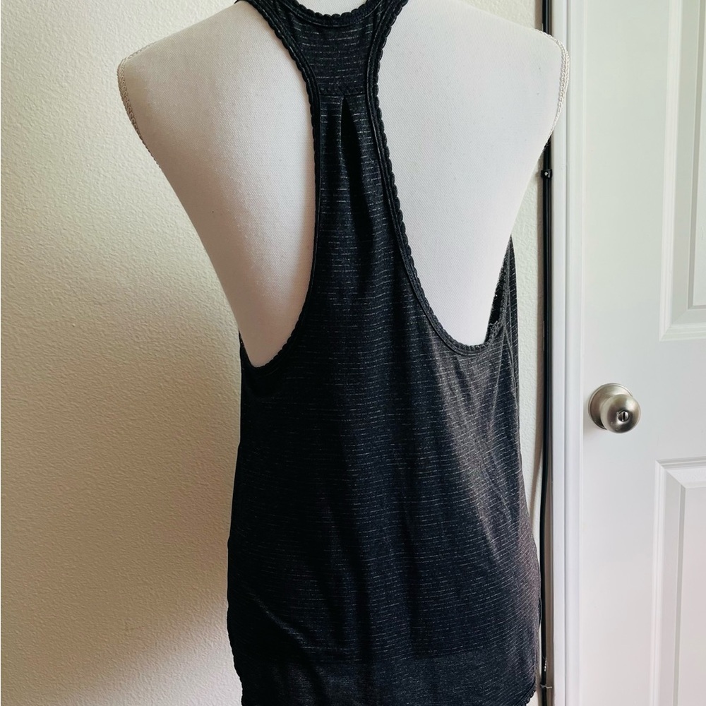 Lululemon tank top M - Picture 4 of 7